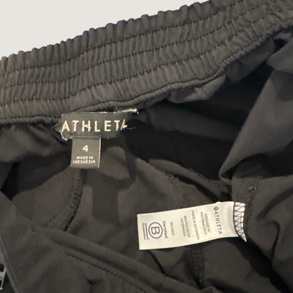 Athleta Black Cargo Utility Travel Pants Size 4 Tapered Ankle - Picture 4 of 6